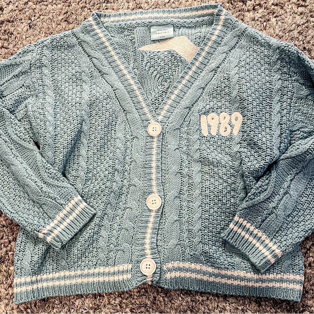 Taylor Swift 1989 Cardigan